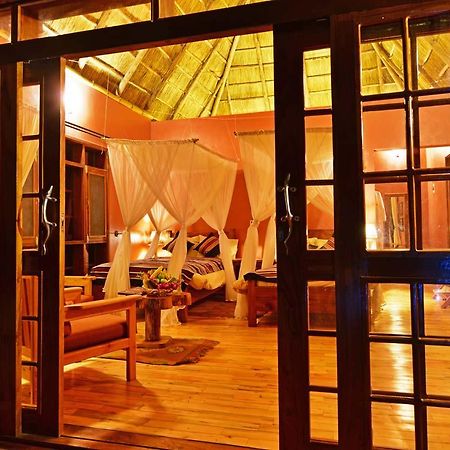 Primate Lodge Kibale คัมพาลา ภายนอก รูปภาพ