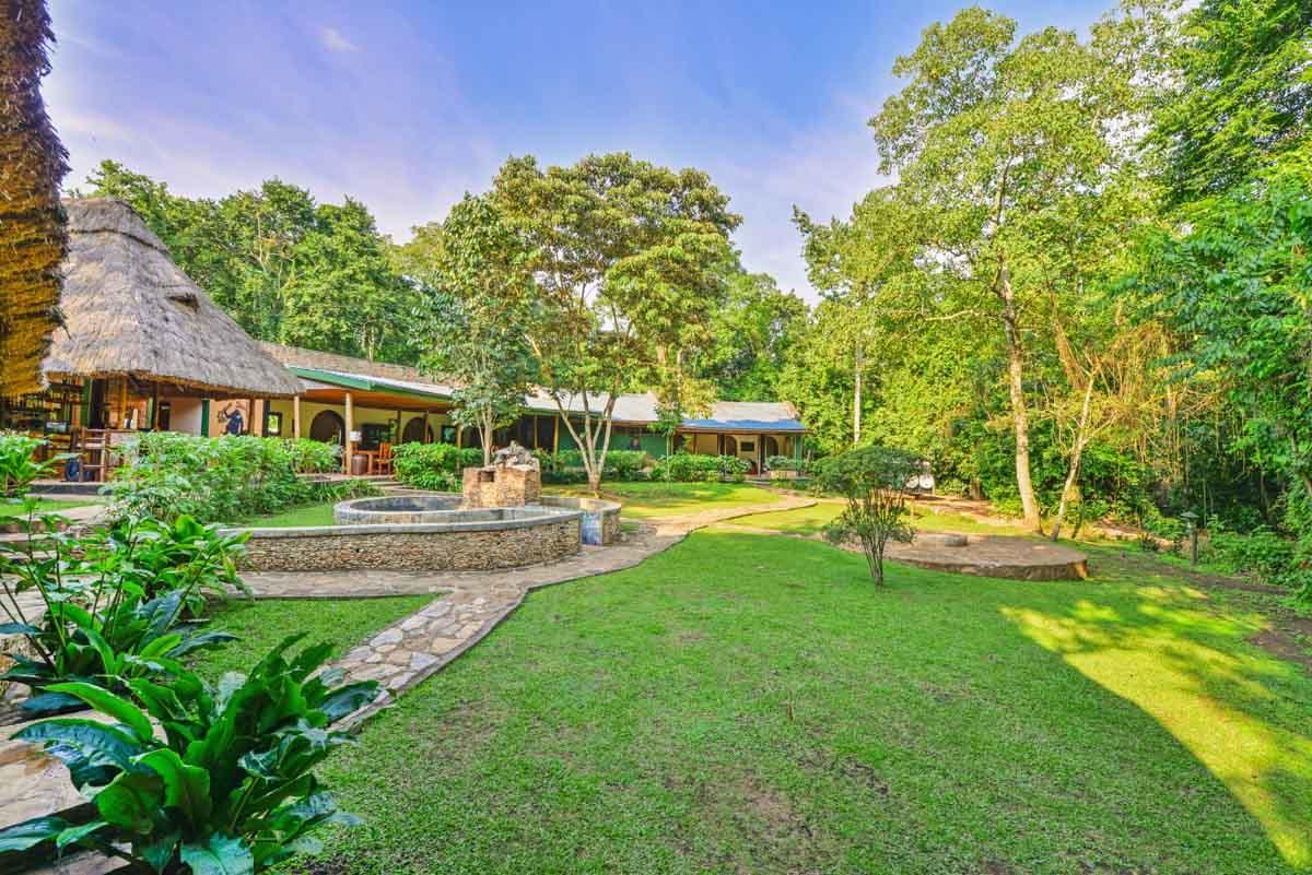 Primate Lodge Kibale คัมพาลา ภายนอก รูปภาพ